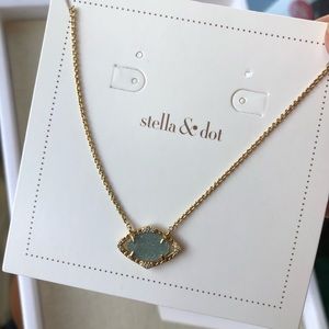 Stella & Dot Charlotte Pendant